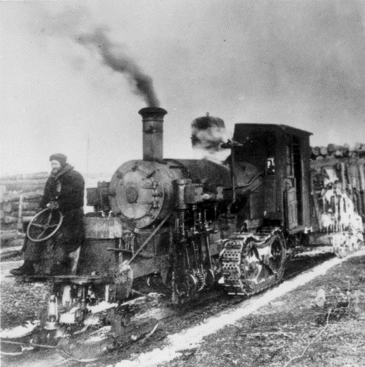 Arrival of the first steam-powered log hauler (1901). Photo credit: Peter Murphy